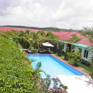 4* Отель White Boutique And Residences